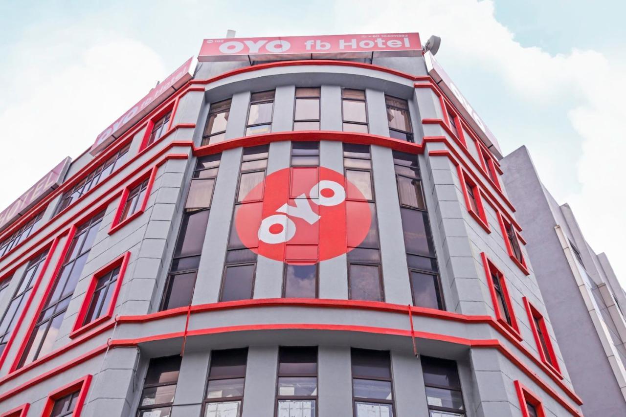 Oyo 162 Fb Hotel — Photos 1
